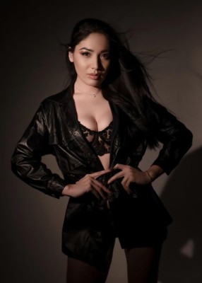 Проститутка Амелия